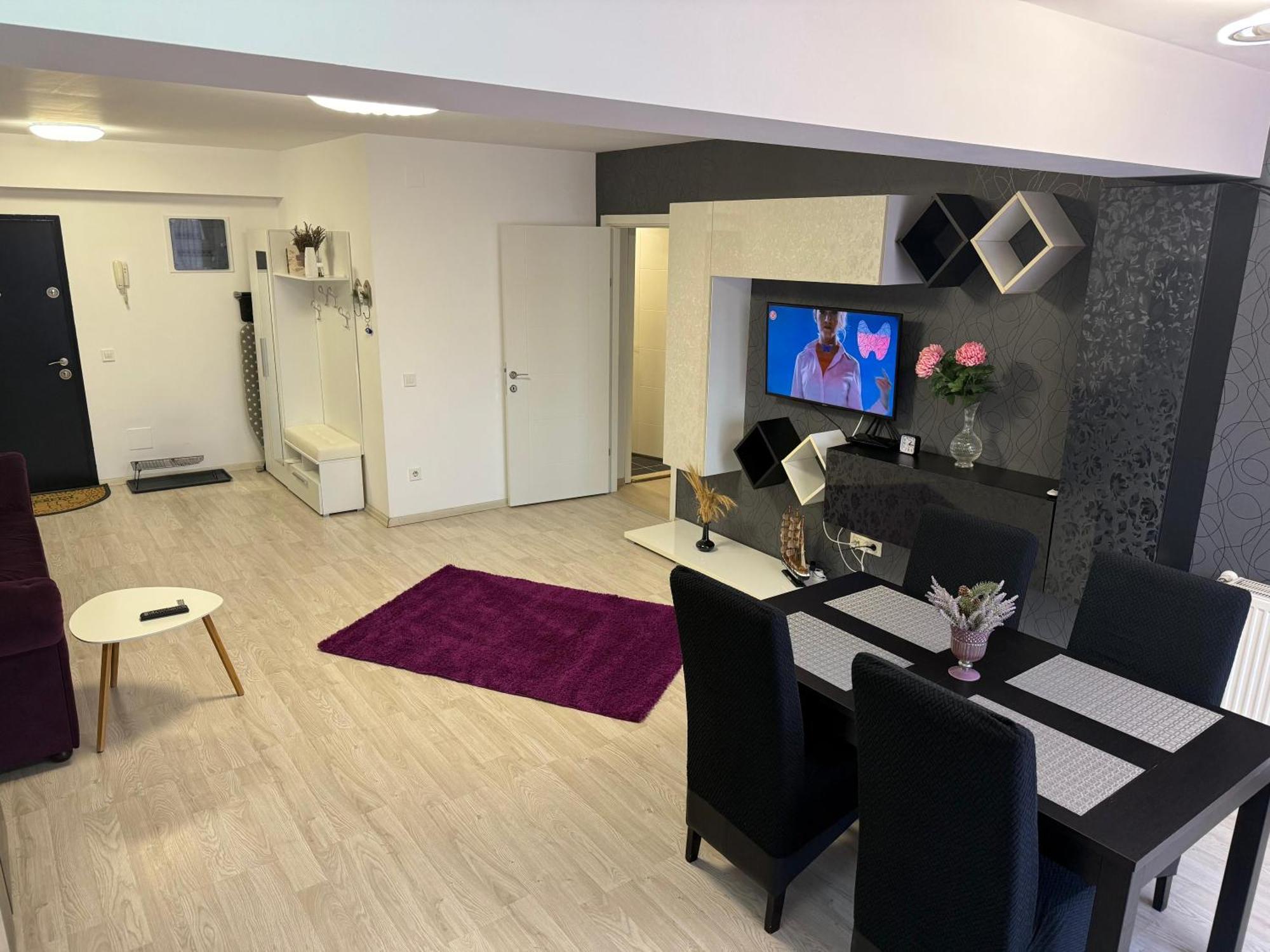 Airport Apartment 70 Squared Meters Otopeni Exterior photo